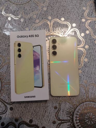 Toyota: Samsung Galaxy A55, цвет - Желтый