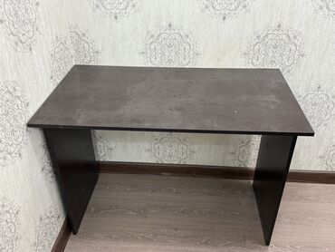 кухиний мебель: Office table Стол, Б/у