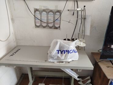 4 нитки: Швейная машина Typical, Швейно-вышивальная, Автомат