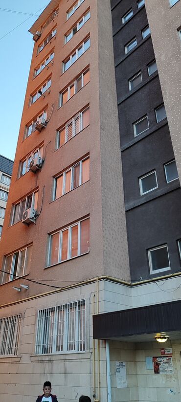 строительная компания адилет: 1 комната, 45 м², 106 серия, 6 этаж, Старый ремонт