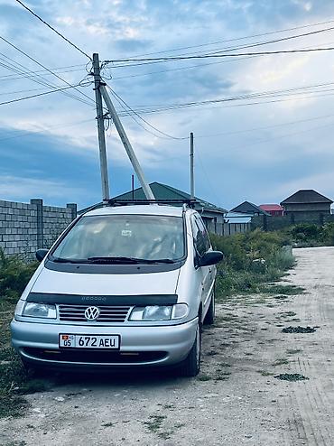 Volkswagen: Volkswagen Sharan: 1995 г., 2 л, Механика, Бензин — 9