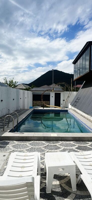 Günlük kirayə evlər: 60 kv. m, 3 otaqlı — 2