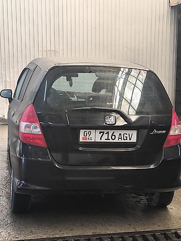 Honda Jazz: 2008 г., 1.3 л, Механика, Бензин, Хэтчбэк