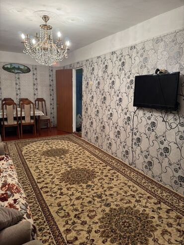 суточный квартира: 2 otaqli menzil bakmilde Nerimanov MT st 7 deqiqe mesafede