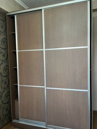 раздвижной кровать: Шкаф-купе с раздвижными дверями - Корпус: ЛДСП в оттенке теплого дуба