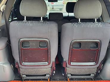 Продажа авто: Toyota Avensis Verso: 2002 г., 2.4 л, Автомат, Бензин, Минивэн — 5