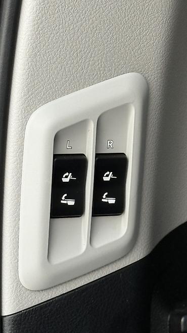 Lexus: Lexus GX: 2019 г., 4.6 л, Автомат, Бензин, Внедорожник — 26