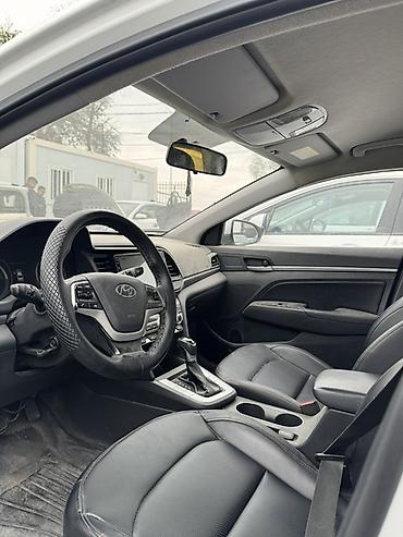 Унаа: Toyota Levin: 2023 г., Гибрид, Седан — 4