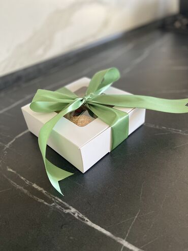 коробки подарочные оптом: Подарочные коробки Габариты Ширина 15см Длина 15см Высота 5 см 50с