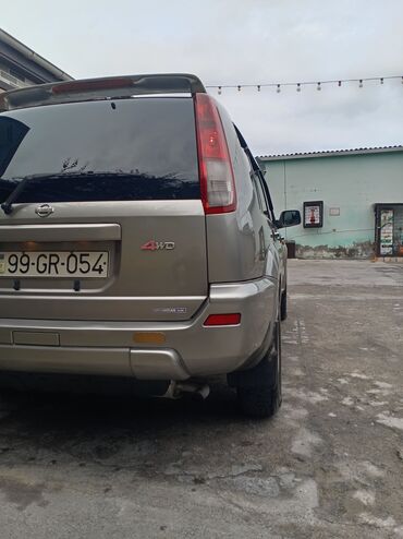 Nissan: Nissan X-Trail: 2 l | 2002 il Ofrouder/SUV — 3