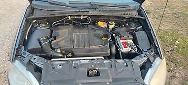 bueno: FIAT CROMA POKLOPAC MOTORA | Skinut sa crome 1.9 150 ks — 2