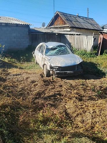 dodge neon: Разбитый автомобиль седан серебристого цвета, на разбор по — 1