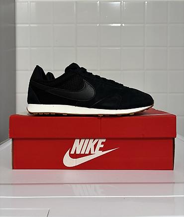 Мужские кроссовки, 42, Nike, Новый, цвет - Черный, Самовывоз, Бесплатная доставка, Платная доставка