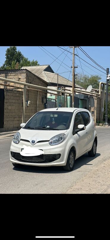 bmw 318 is: Changan Benni: 0.1 l | 2014 il | 78000 km Hetçbek