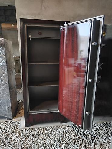 Seyflər: Seyf ucuz. Seyf Türk zavod malı. Seyf silah saxlamaq üçün böyük — 12