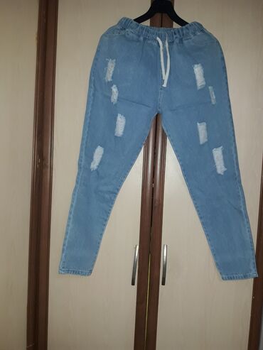 джинсовые кюлоты in Кыргызстан | БРЮКИ: Капри джинсовые, шорты, комбидрез новый,голубоватый комбидрез