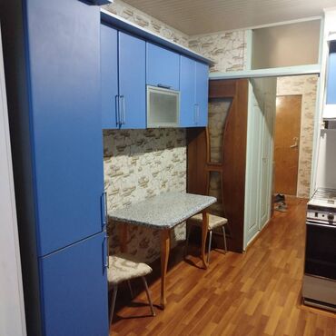 Uzunmüddətli kirayə mənzillər: Azadlıq metrosu yaxınlığında 8-ci mikrorayonda 5 mərtəbəli binanın — 6