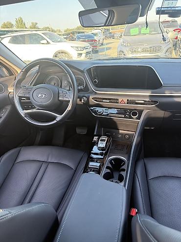 соната нюрас: Hyundai Sonata: 2022 г., 2 л, Автомат, Гибрид, Седан — 5