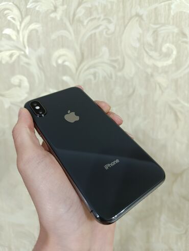 Apple iPhone: IPhone X, Б/у, 64 ГБ, Черный, Чехол, 78 %