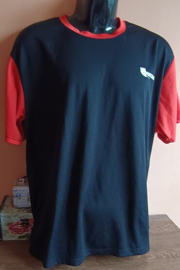 pamucne majice novi sad: Men's T-shirt M (EU 38), bоја - Crna