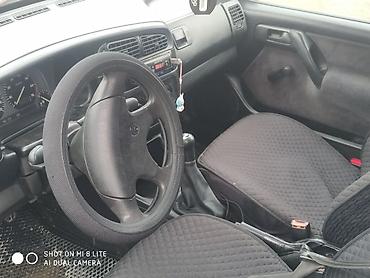 Volkswagen: Volkswagen Vento: 1992 г., 1.8 л, Механика, Бензин, Седан — 4
