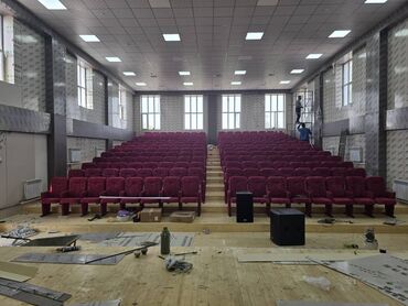 продам офисные стулья: Кресла для зрительного зала/кинотеатра - Тип: стационарные