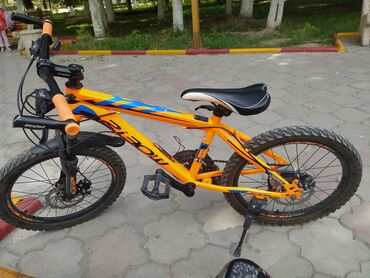 детский велосипед юниор: Продаю велосипед на 6-8 лет