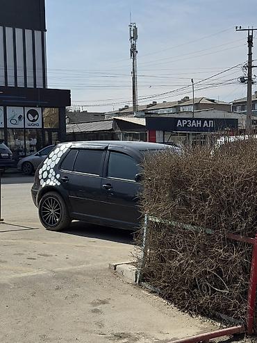 Volkswagen: Volkswagen Golf: 1999 г., 2 л, Ручные, Бензин, Хэтчбэк — 9