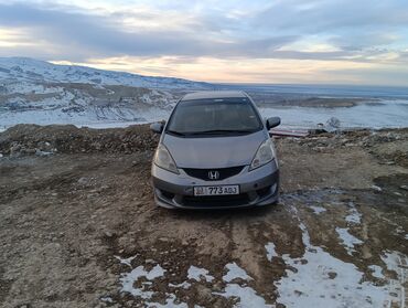 honda jazz 2006: Honda Fit: 2008 г., 1.5 л, Автомат, Бензин