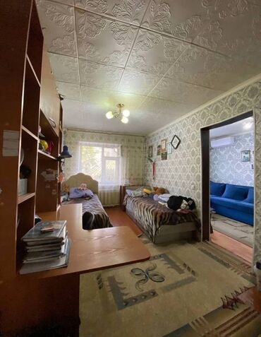 квартира моладая гвардия: 2 комнаты, 41 м², Хрущевка, 1 этаж, Косметический ремонт