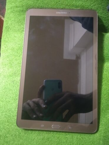Planşetlər: İşlənmiş Samsung Galaxy Tab E, 9,6", < 64 GB, Rayonlara çatdırılma