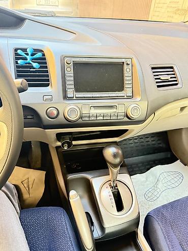 св: Honda Civic: 2007 г., 1.3 л, Автомат, Бензин, Седан — 6
