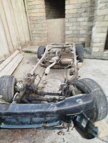 Digər kuzov detalları: Opel FRANTERO, 2001 il, İşlənmiş — 2