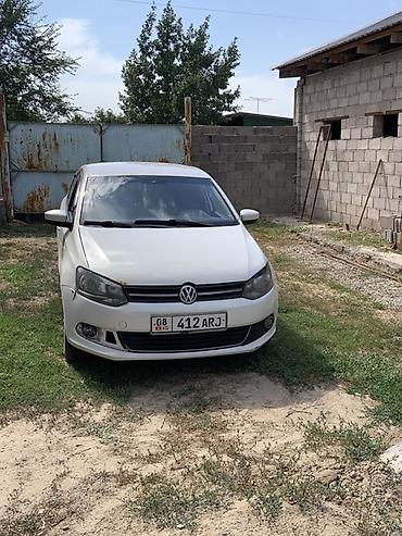 transporter multivan: Volkswagen Polo: 2012 г., 1.6 л, Механика, Бензин, Седан — 1