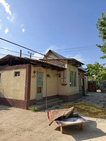долгосрочная аренда домов церков: Дом, 60 м², 3 комнаты, Агентство недвижимости, Косметический ремонт