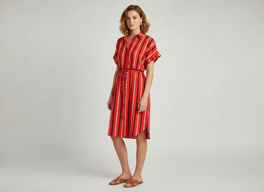 shein sukienki midi: Sukienka damska, rozmiar XS