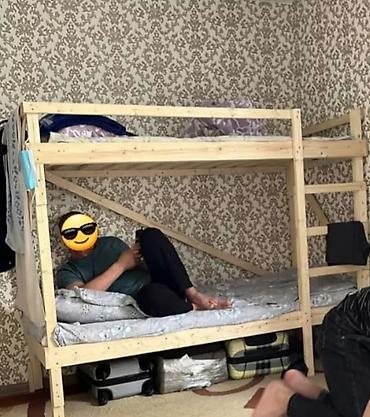 bunk bed: Двухъярусные и односпальные кровати из массива сосны - Надежные — 1