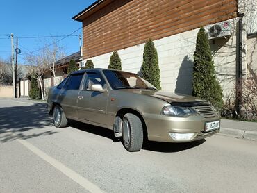 Daewoo: Daewoo Nexia: 2010 г., 1.5 л, Механика, Бензин, Седан