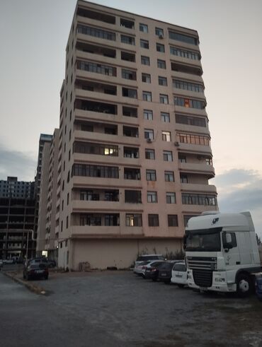 Yeni tikili: 2 otaqlı, Yeni tikili, 70 kv. m — 24