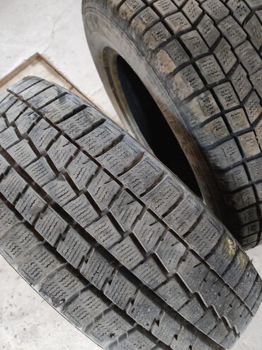 колесо для газ 53: Шины 215 / 60 / R 16, Зимняя шипованная, Пара, Легковые, Япония, Bridgestone