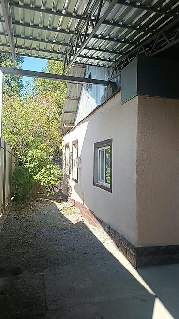 Продажа коттеджей и домов: 4 комнаты, 622 м², 9 соток, Бишкек — 2