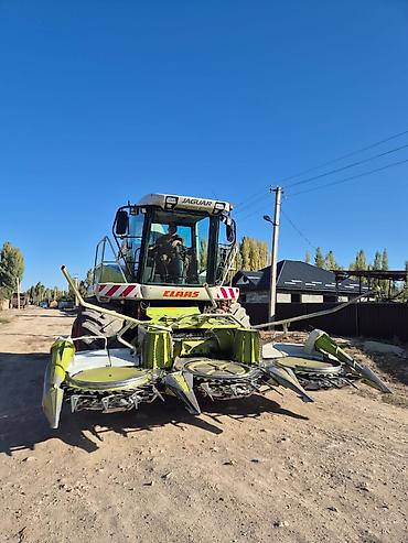 Самоходный кормоуборочный комбайн CLAAS JAGUAR 890 Profistar с