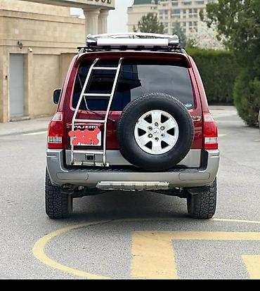 аварийная внедорожник: Mitsubishi Pajero: 2003 г., 3.5 л, Автомат, Бензин, Внедорожник — 2