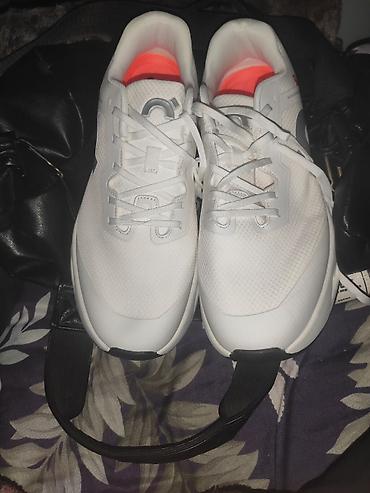 reebok 42: Мужские кроссовки, 44, Новый, цвет - Белый, Самовывоз — 2