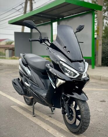 сколько стоит шлем на мотоцикл: Макси скутер Honda, 150 куб. см, Электро, Жаңы
