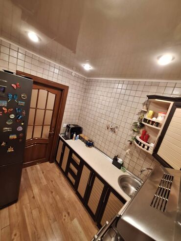 Köhnə tikili: Bakı, 3 otaqlı, Köhnə tikili, m. İnşaatçılar, 70 kv. m — 13