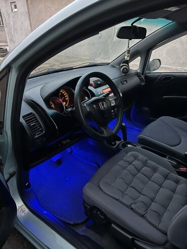 пневмоцентр бишкек: Honda Jazz: 2002 г., 1.5 л, Вариатор, Бензин, Хэтчбэк