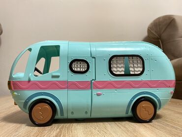 littlest pet shop oyuncaqları: Oyuncaq karavan.Yeni alınıb açılıb ama heç istifadə olunmayıb.Hər bir