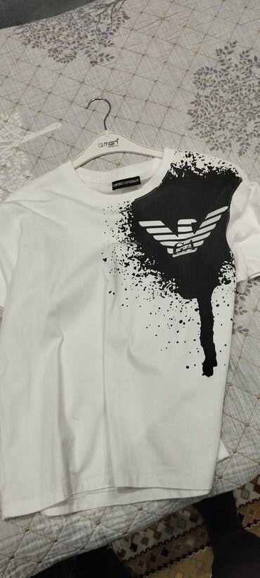 Futbolkalar: Futbolka, Emporio Armani, M (EU 38), rəng - Ağ