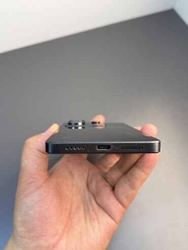 Poco: Poco X6, Б/у, 256 ГБ, цвет - Черный, 2 SIM — 4